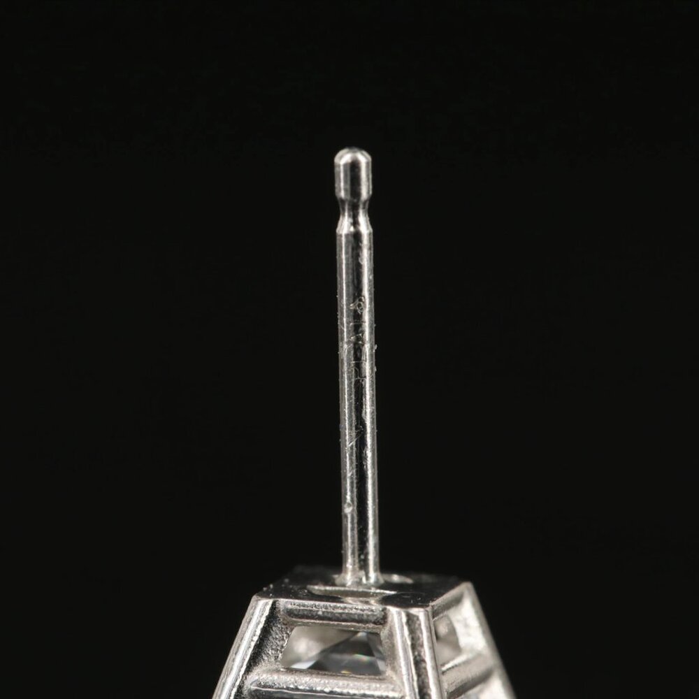 Platinum 1.80 CTW Diamond Stud Earrings with GIA Reports - Picture 6 of 8